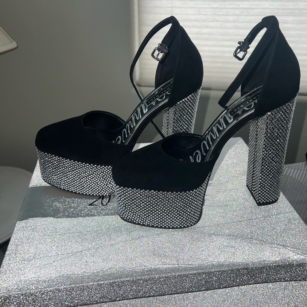 Gianna Bini 20th anniversary platform pumps